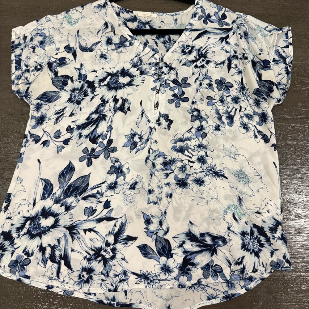 Floral top